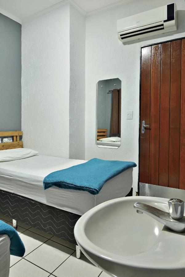 ריבייראו פרטו Hotel & Hostel Ribeirao מראה חיצוני תמונה
