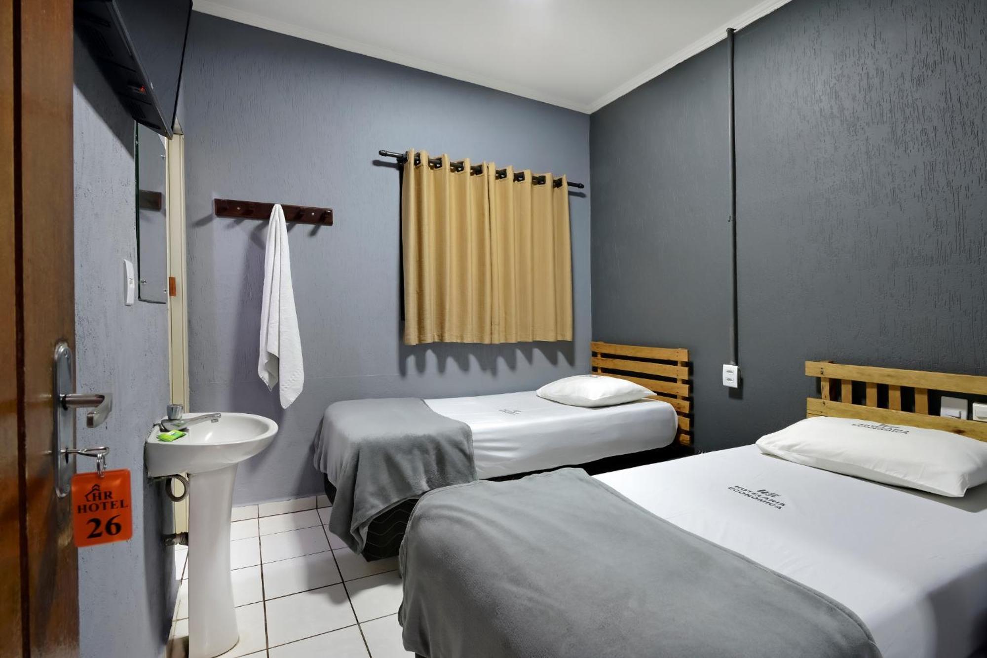 ריבייראו פרטו Hotel & Hostel Ribeirao מראה חיצוני תמונה