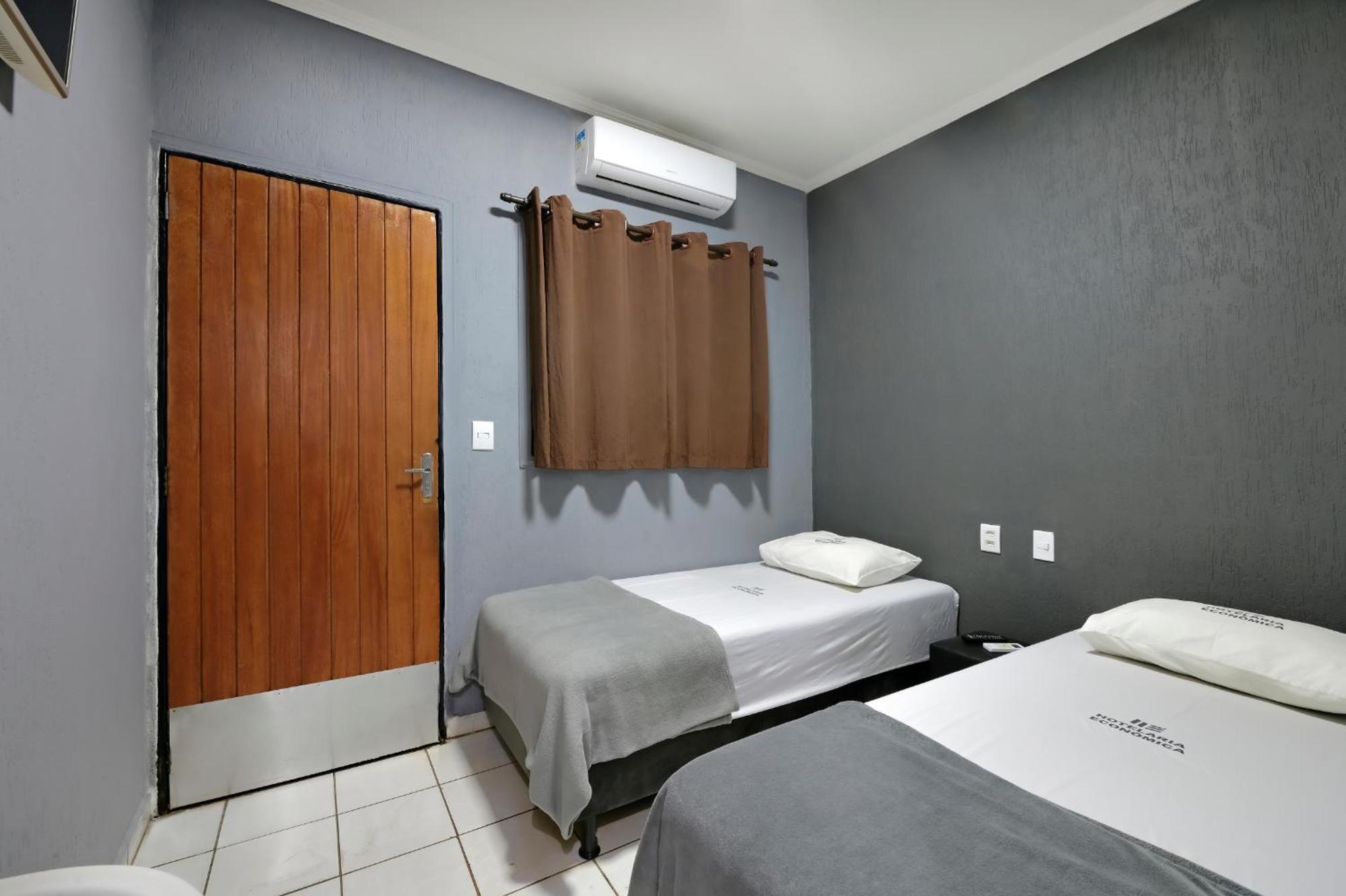 ריבייראו פרטו Hotel & Hostel Ribeirao מראה חיצוני תמונה