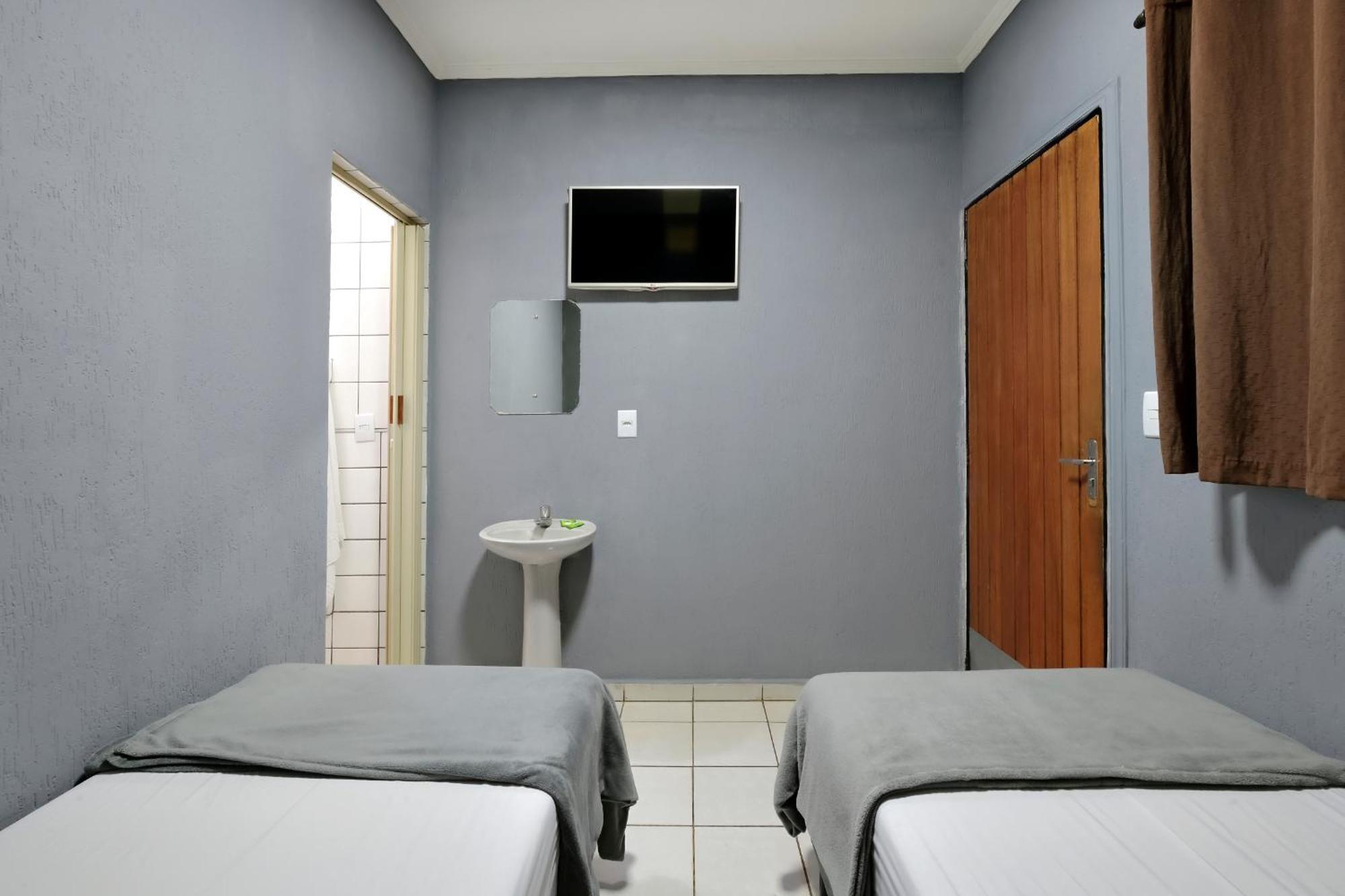 ריבייראו פרטו Hotel & Hostel Ribeirao מראה חיצוני תמונה