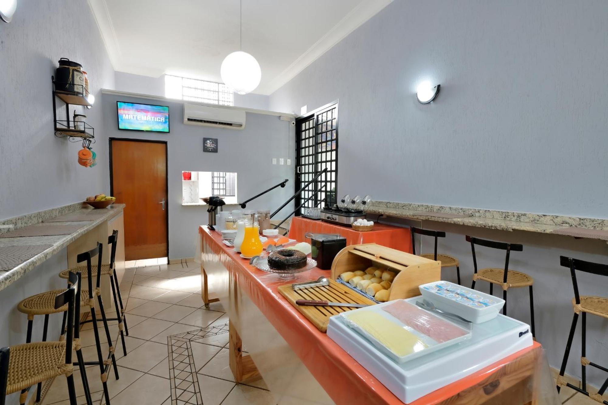 ריבייראו פרטו Hotel & Hostel Ribeirao מראה חיצוני תמונה