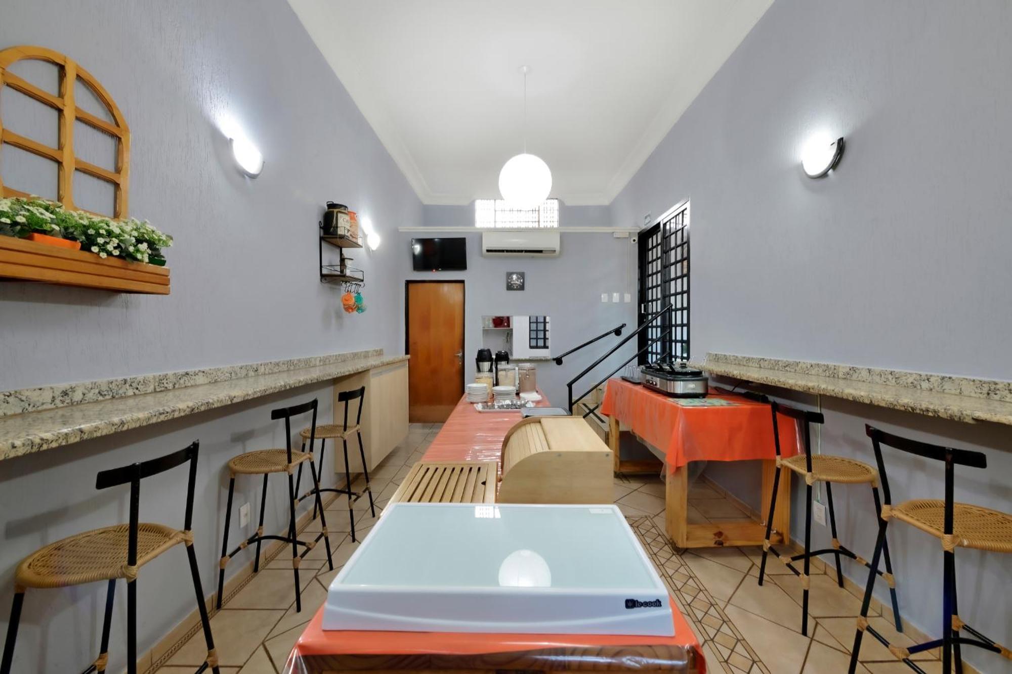 ריבייראו פרטו Hotel & Hostel Ribeirao מראה חיצוני תמונה